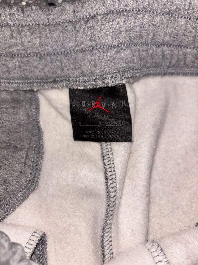 Pantalón Nike Jordan Gris