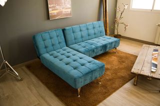 CHAISELONGUE EN COLOR AZUL TERCIOPELO