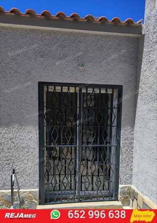 REJAS FIJAS, ABATIBLES Y CORREDERAS.