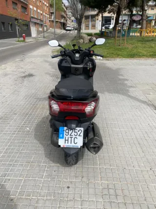 Vendo Moto  Skooter 300