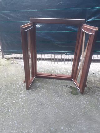 Ventana de madera