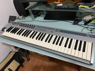 Teclado maestro 61 teclas emu xboard