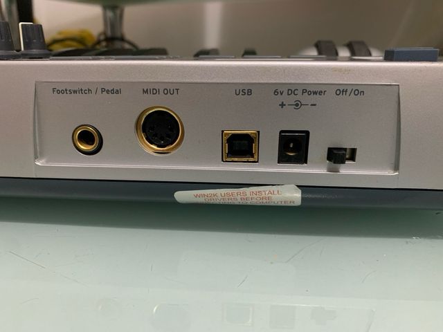 Teclado maestro 61 teclas emu xboard