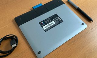 Wacom Intuos Pen & Touch Small - Tableta gráfica