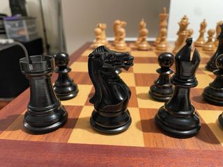 AJEDREZ MADERA DE ÉBANO