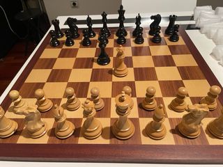 AJEDREZ MADERA DE ÉBANO