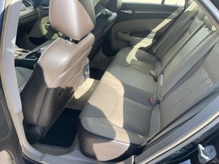 Lancia Thema 2011