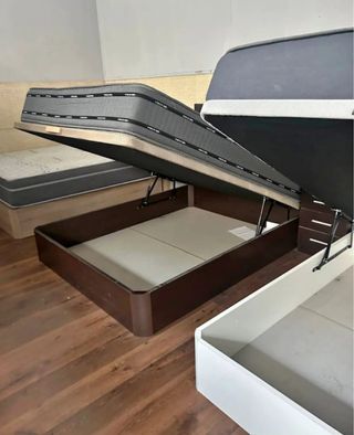 LIQUIDACIÓN!! CANAPÉ Y COLCHÓN 300€