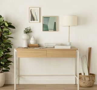 Escritorio nuevo sin usar