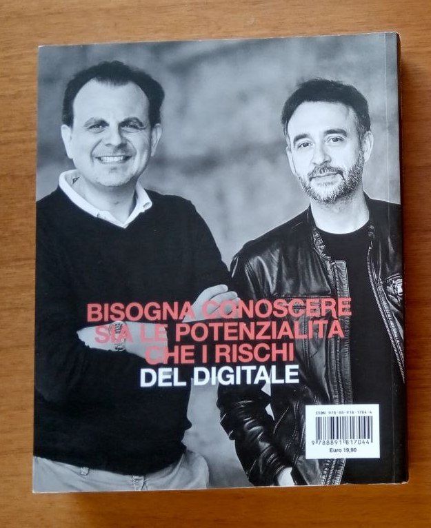 Libro "People are media" di Aldo Agostinelli