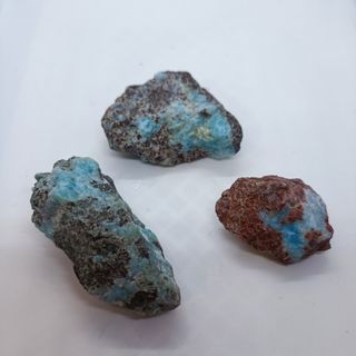 3 rocas Larimar bruto Dominicano 196gr 