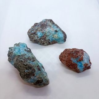 3 rocas Larimar bruto Dominicano 196gr 