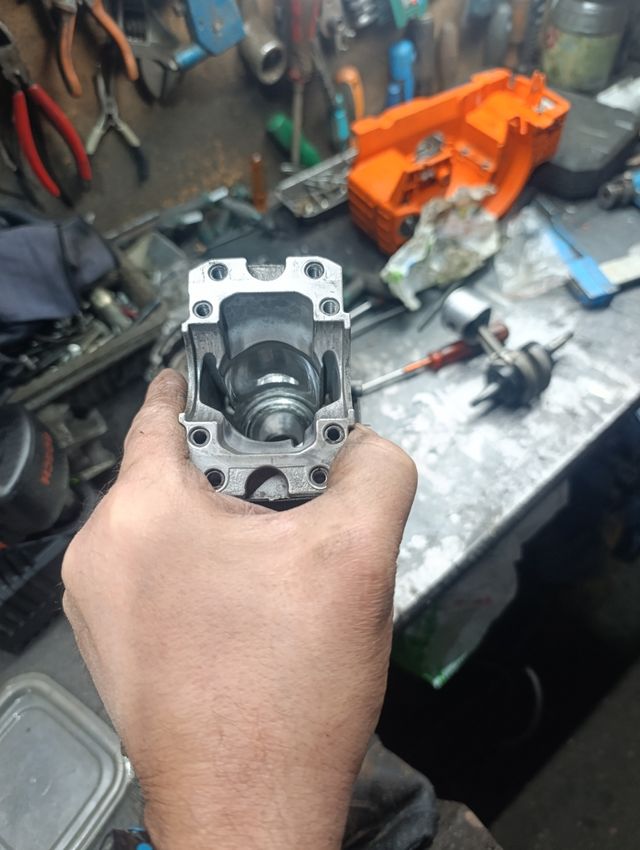 Motosierra Husqvarna 142