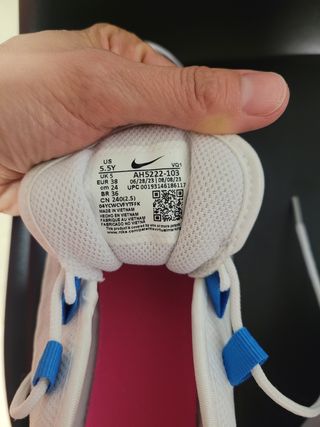 Nike air max axis