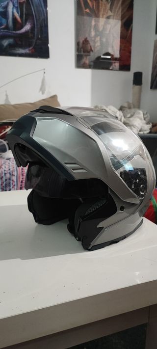 Casco de moto modular