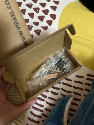 Soporte de ordenador blanco madera