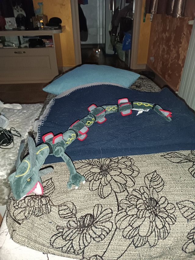 Peluche rayquaza shiny