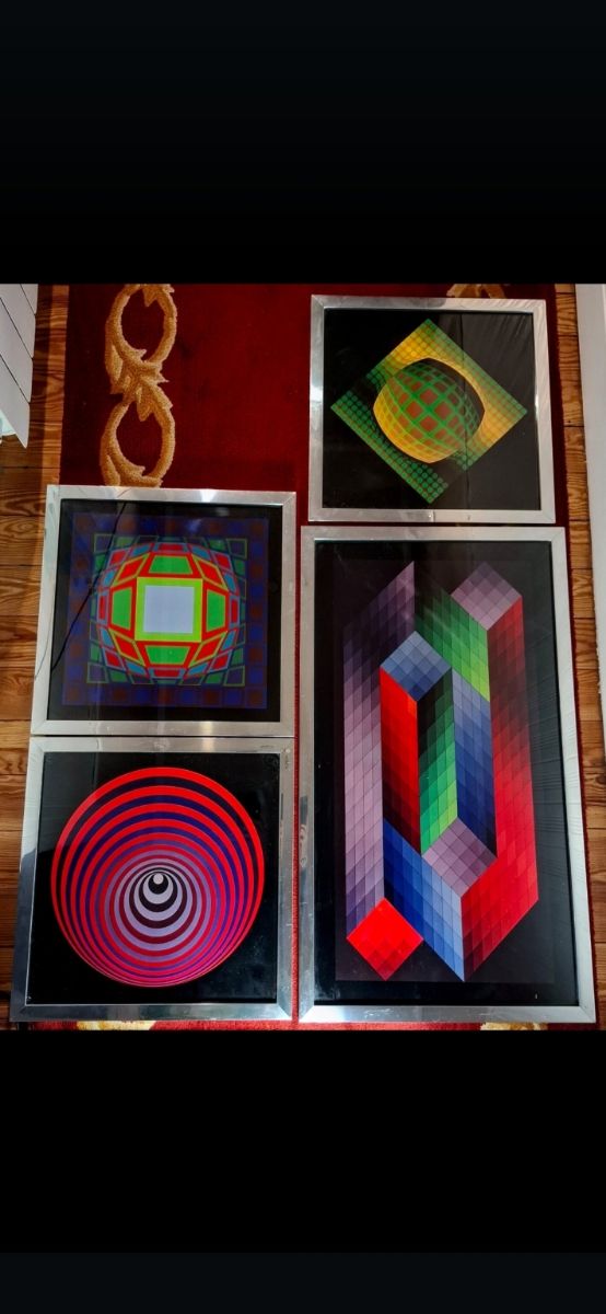 Cuadros de Víctor Vasarely Op Art (4cuadrosx200€).