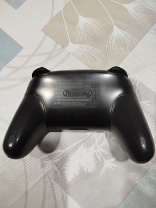 NINTENDO SWITCH más MANDO PRO