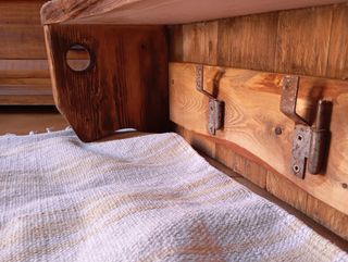 Mueble rústico perchero estantería