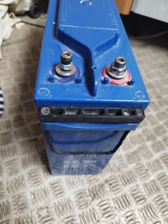 Placas solares ,regulador ,bateria