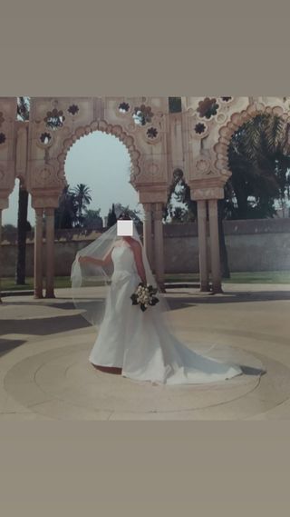 Vestido de novia beige 