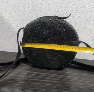 Bolso de cuero marrón oscuro 