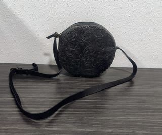 Bolso de cuero marrón oscuro 