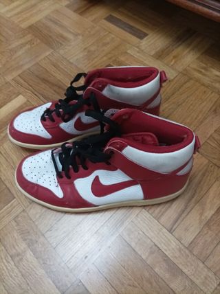 Nike Air Jordan Rojas y Blancas