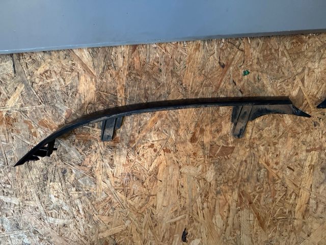 Pestañas/patillas inferiores faro citroen saxo