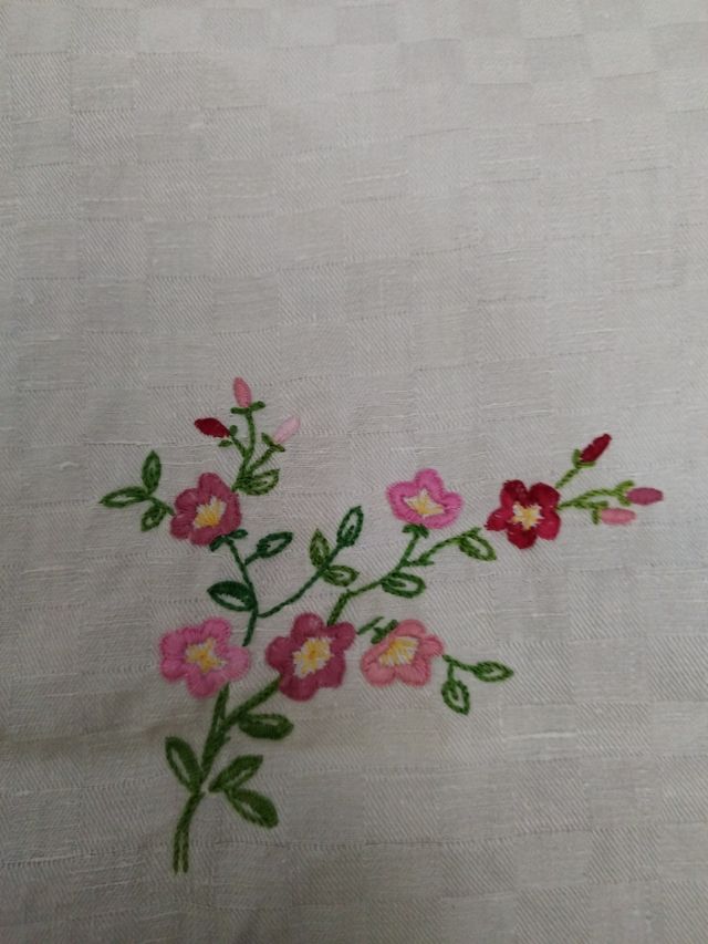 Mantel de hilo antiguo