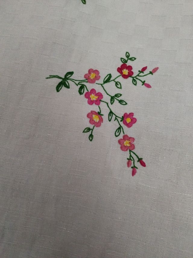 Mantel de hilo antiguo