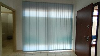 Tenda a battente verticale