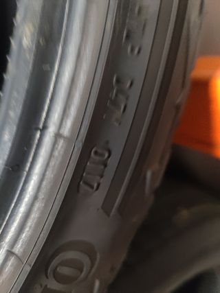 275/40R20 106W Continental M+S