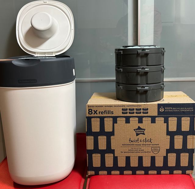Contenedor de pañales Twist & Click  Tommee Tippee