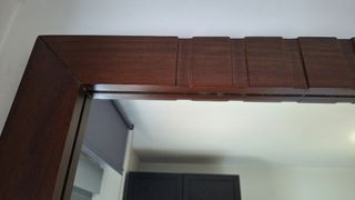 Sinfonier y espejo de madera maciza
