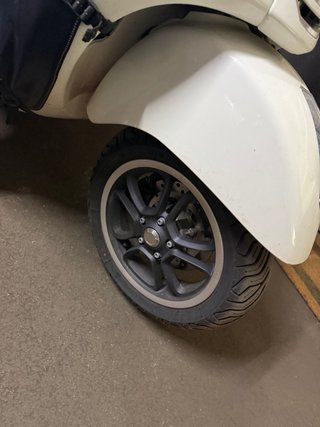 VESPA 125 GTS SUPER 2023 ABS-ASR-START/STOP-BLANCA