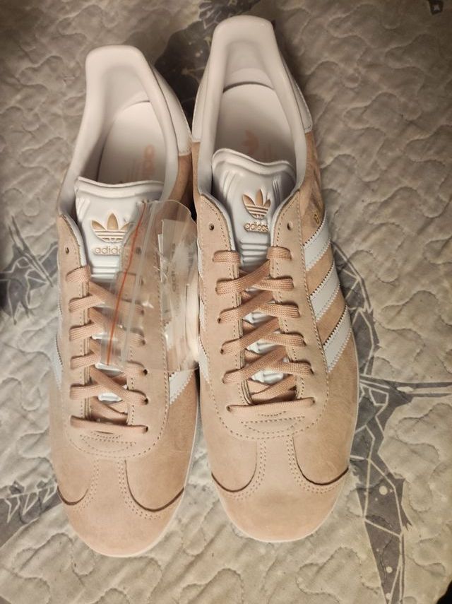 Zapatillas Adidas Gazelle NUEVAS