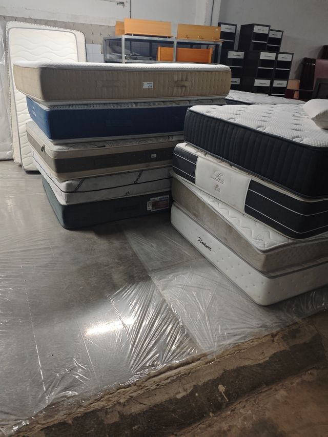 Lote de colchones de liquidación