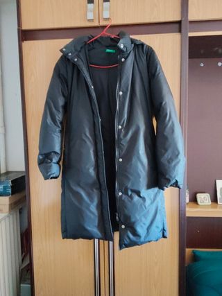 Abrigo Plumas Benetton negro