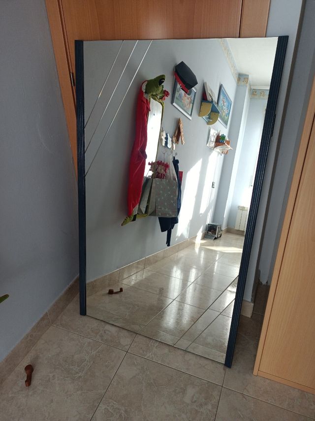 ESPEJO GRANDE.