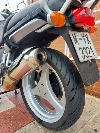 Moto BMW R-850-R