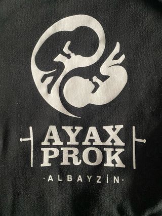 Sudadera negra Ayax y Prok