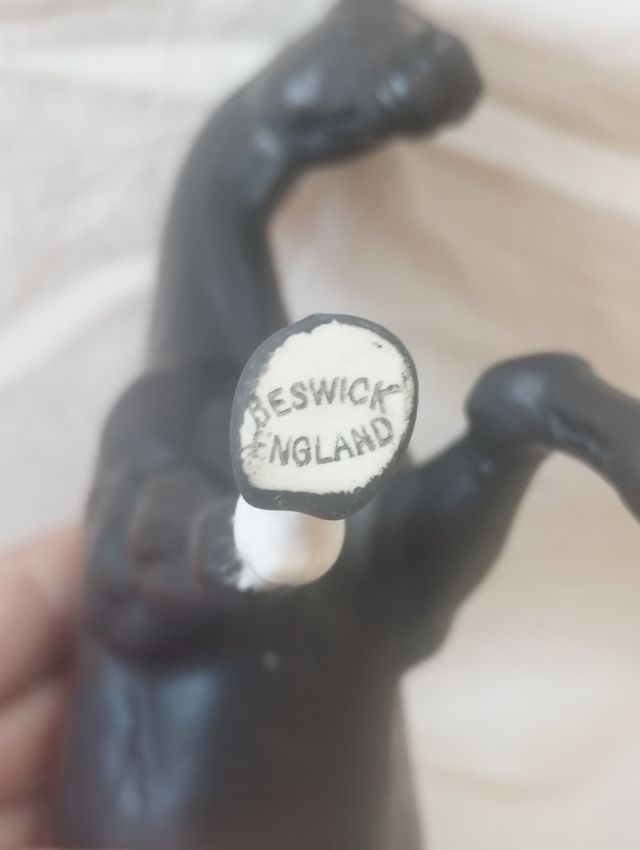 Figura de porcelana Caballo