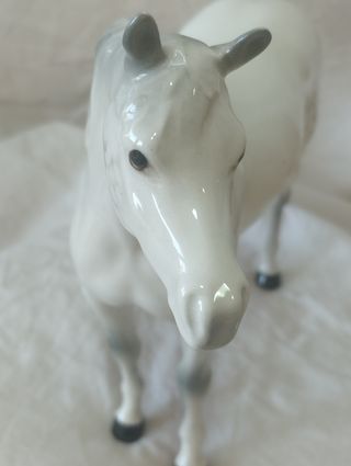 Figura de porcelana Caballo