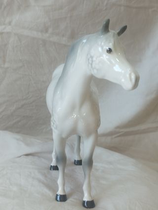 Figura de porcelana Caballo