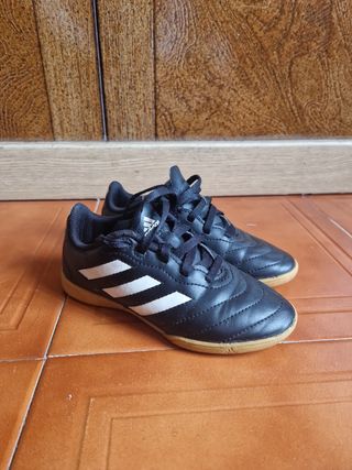 Botas para niño de fútbol y fútbol sala