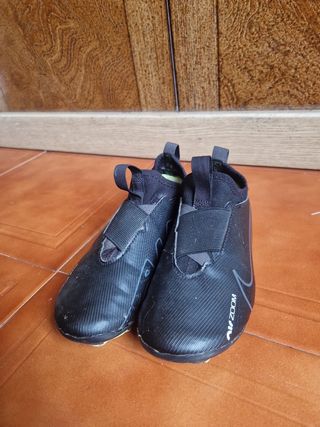 Botas para niño de fútbol y fútbol sala