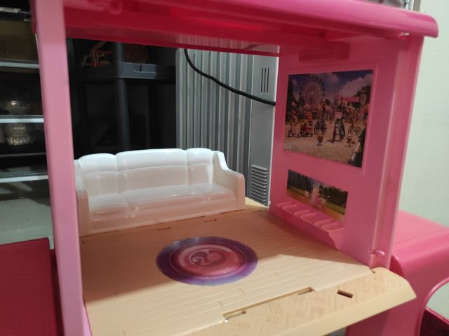 Carcasa caravana de lujo Barbie