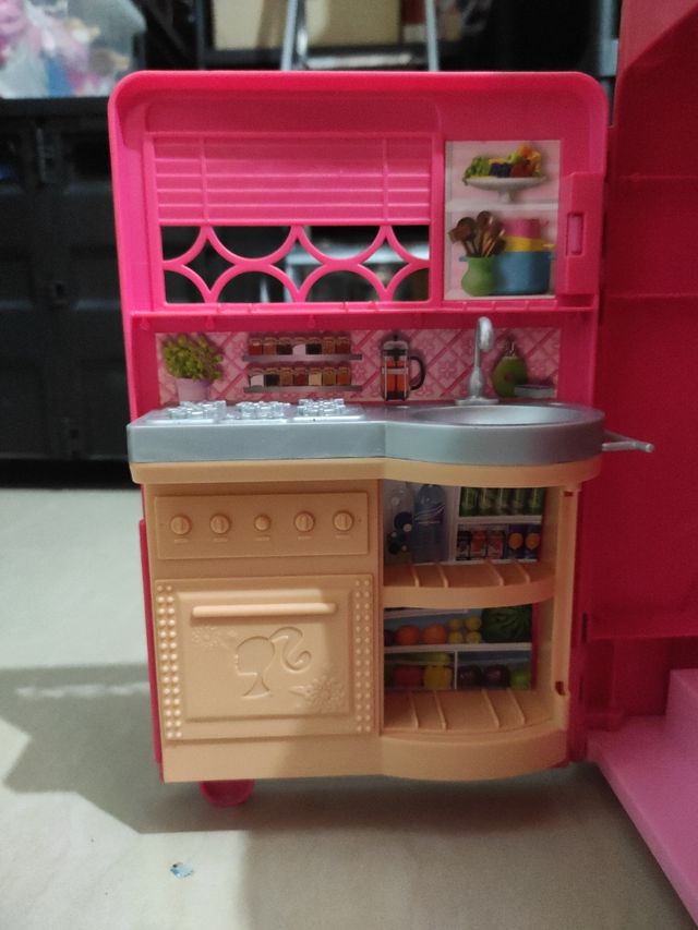 Carcasa caravana de lujo Barbie